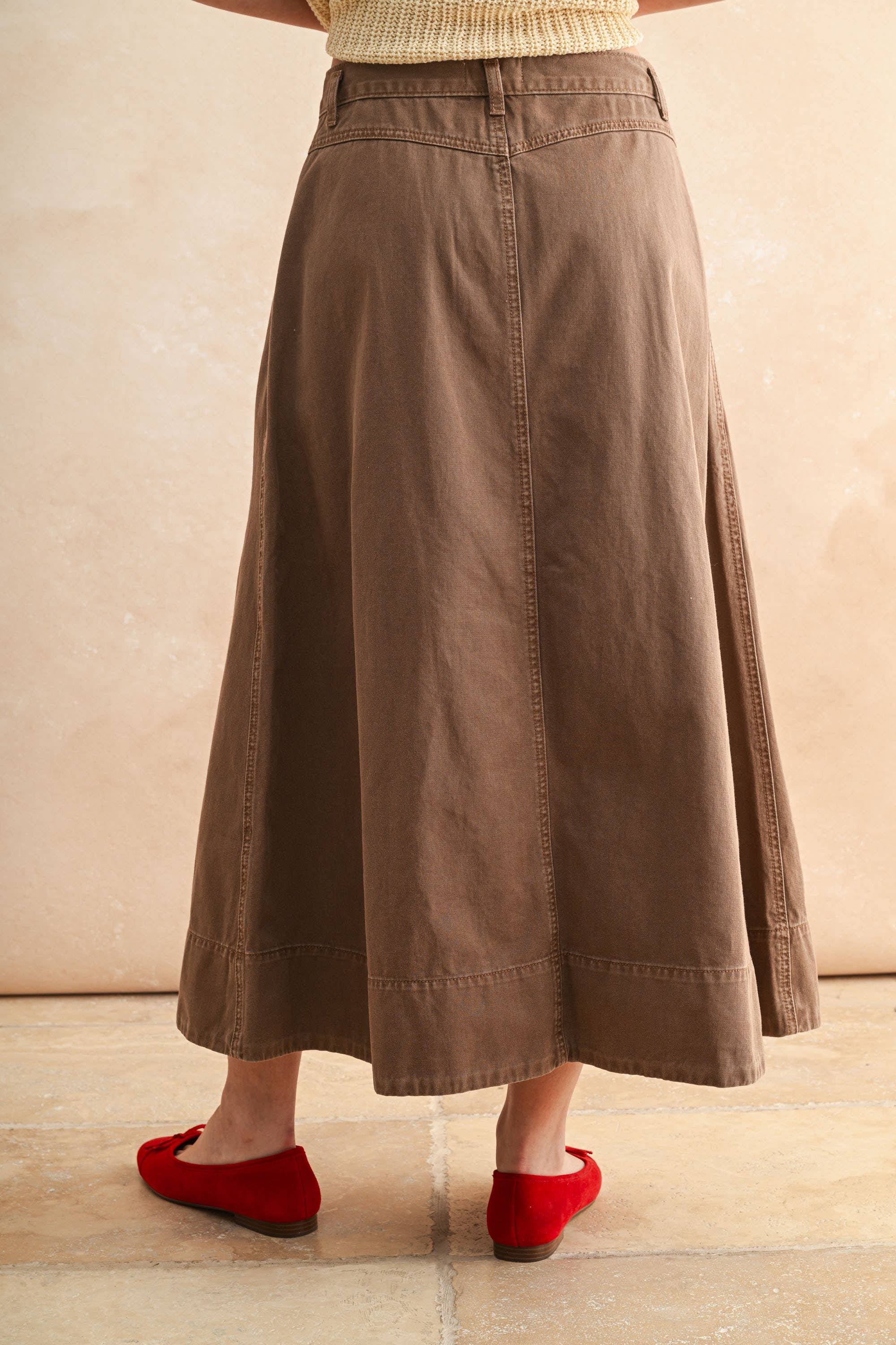 Mini Pleat Long Skirt: Mocha Mousse