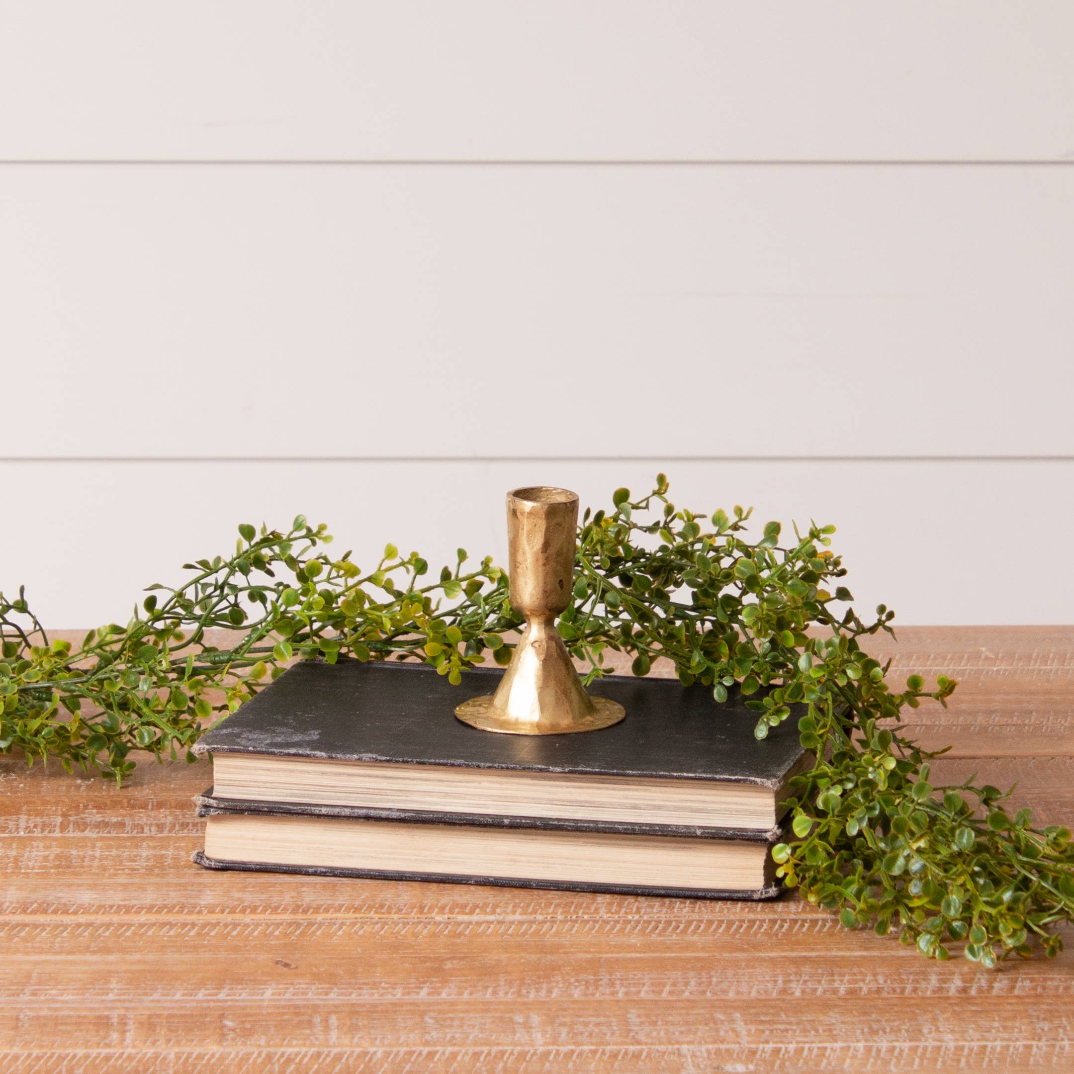 Gold Hammered Candle Holder: Set of 4