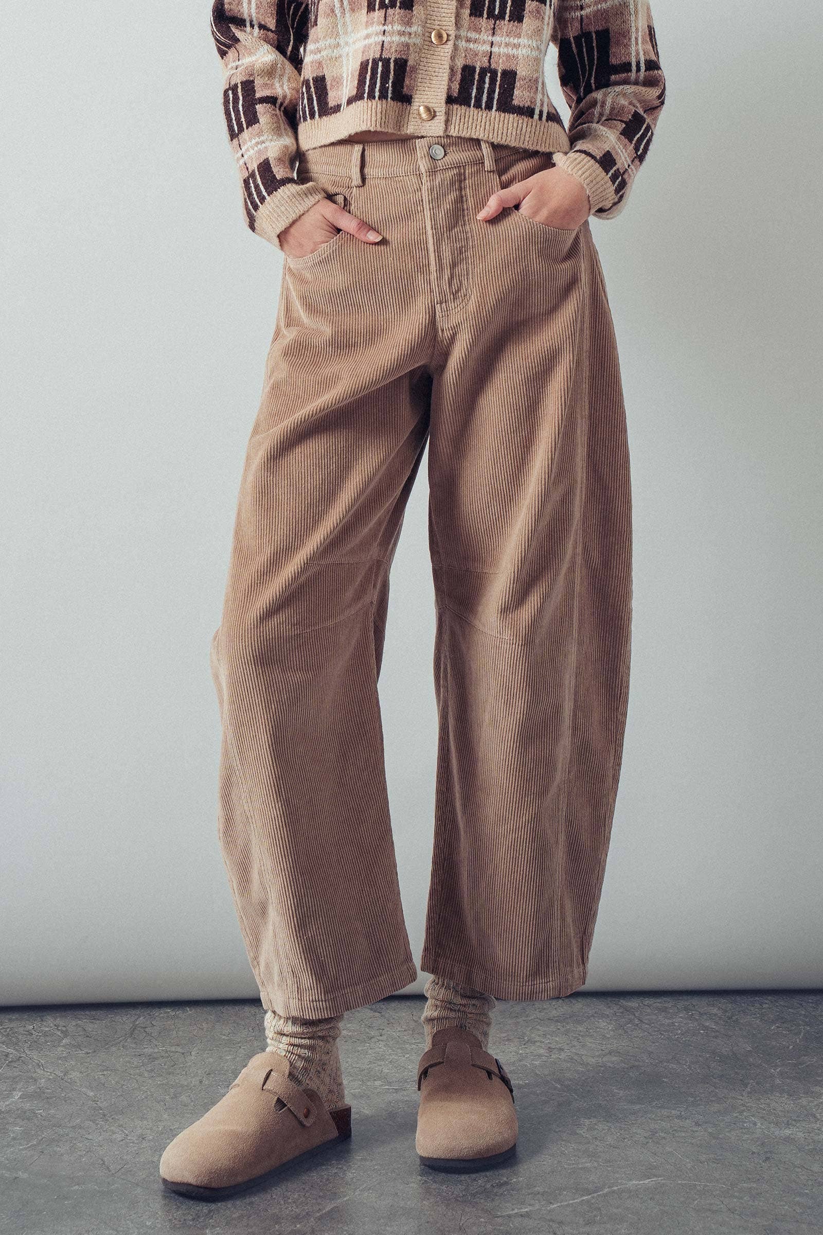 Stitch Detail Corduroy Barrel Jeans