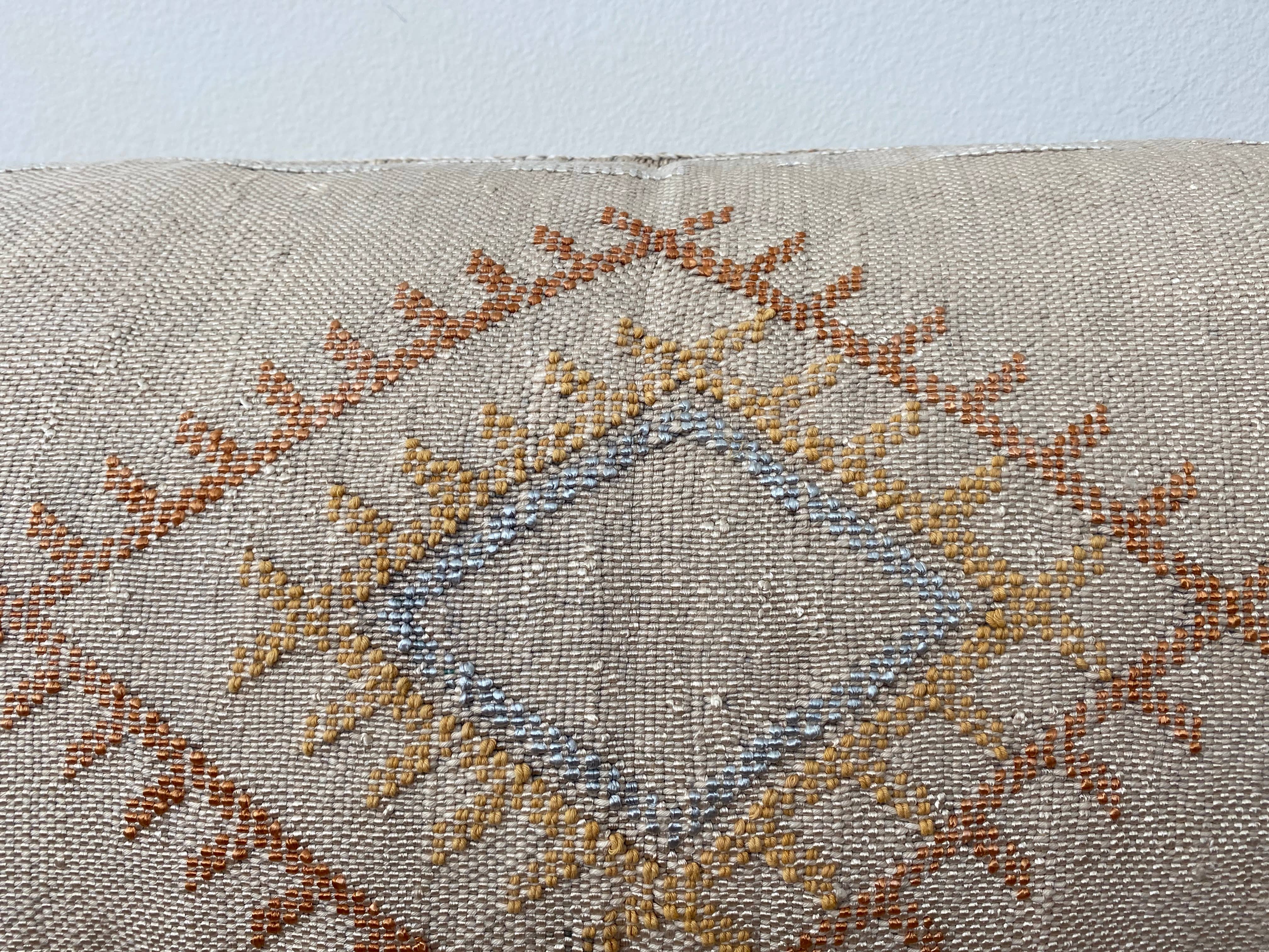 Silk Sabra Cover Lumbar: Stone