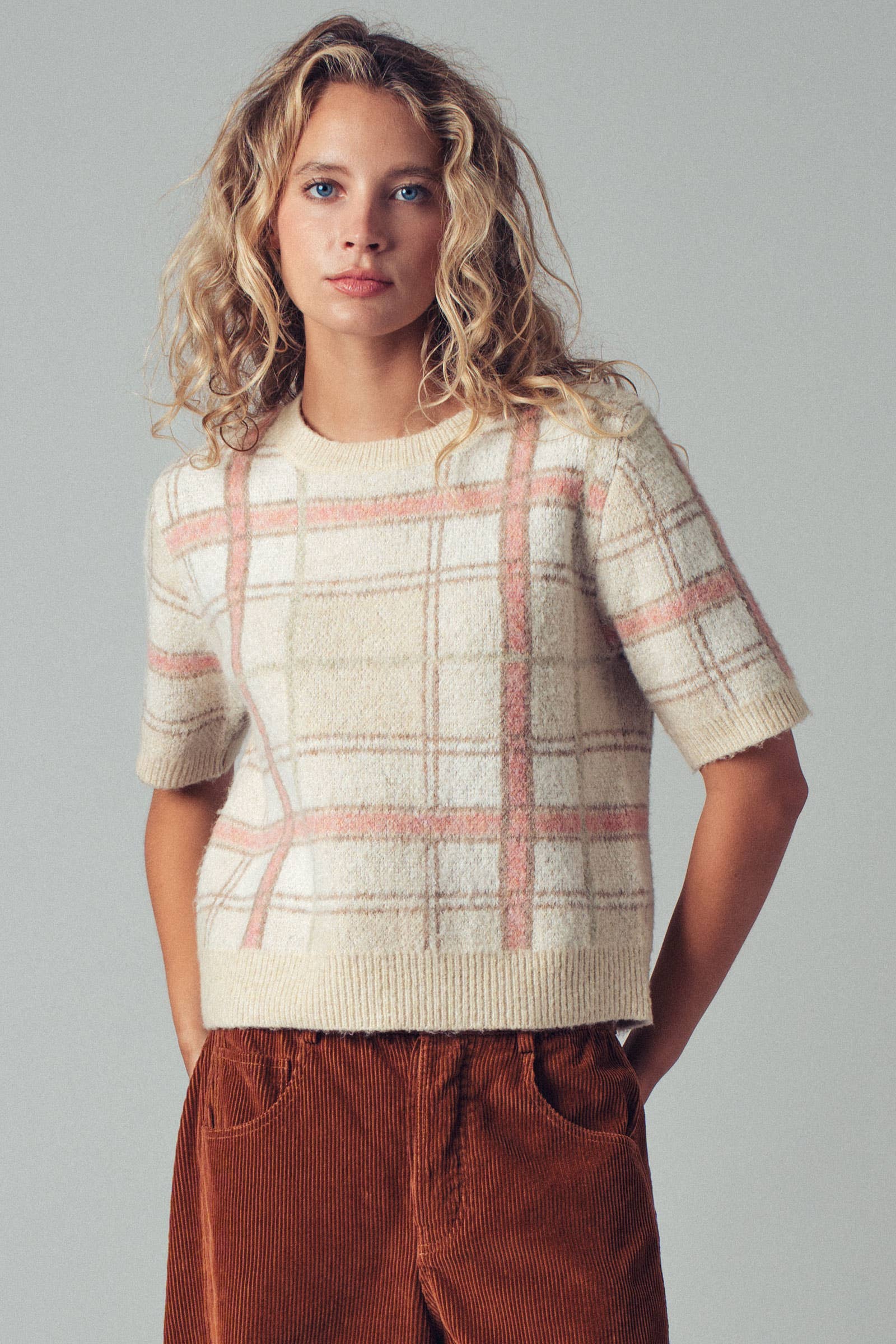 Plaid Short Sleeve Knit Sweater Top