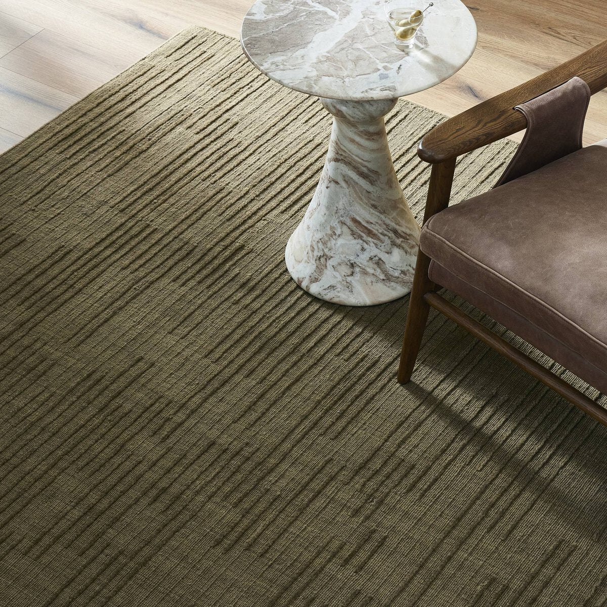 Geist Rug: 8' x 10'