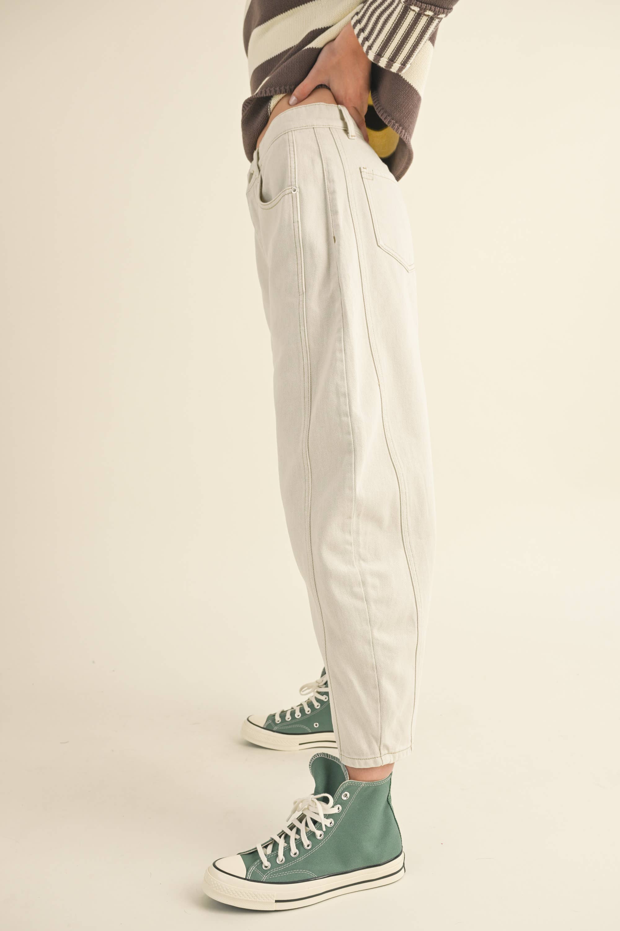 Barrel Denim Pants: Ecru