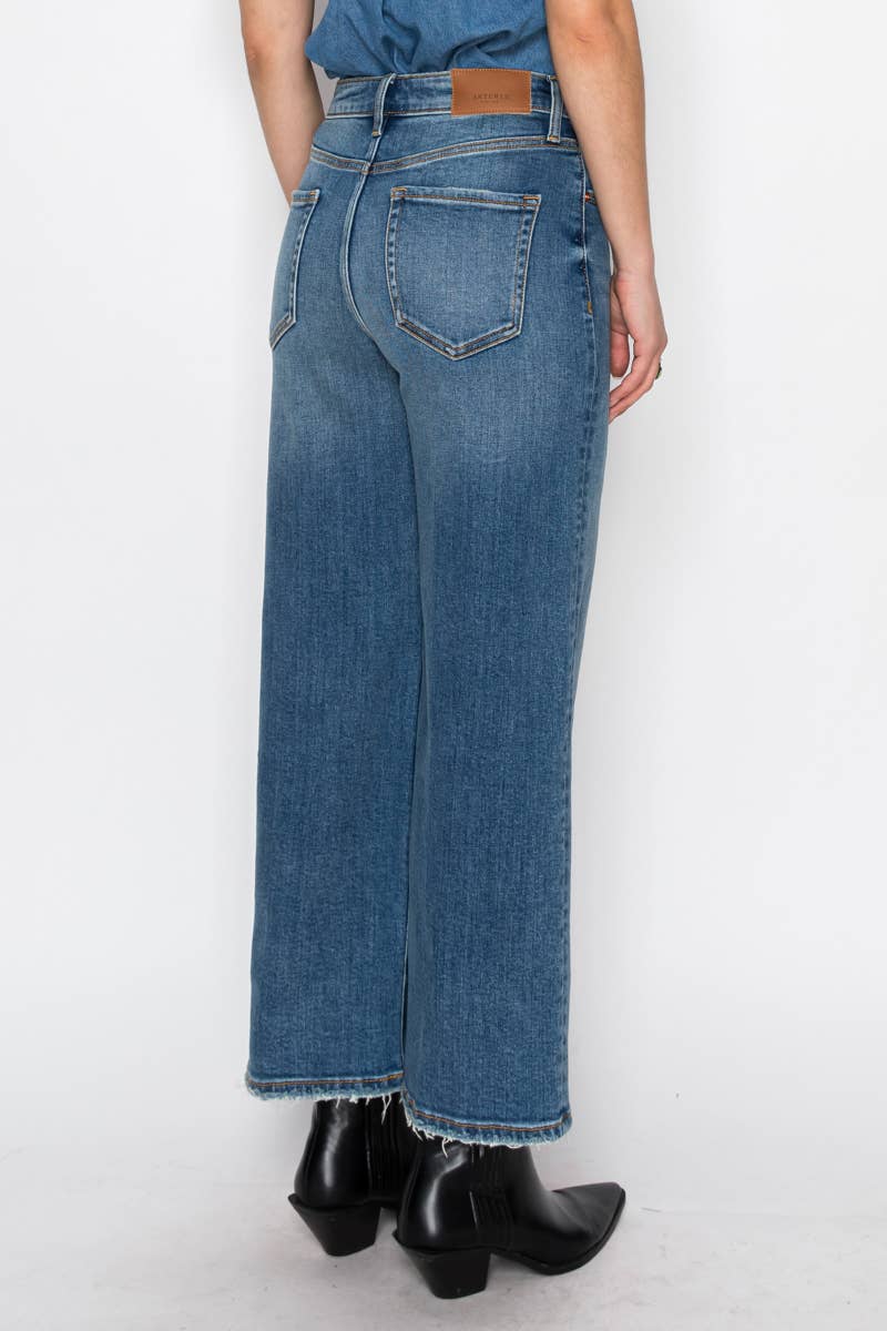Ultra High Rise Crop Wide Jeans