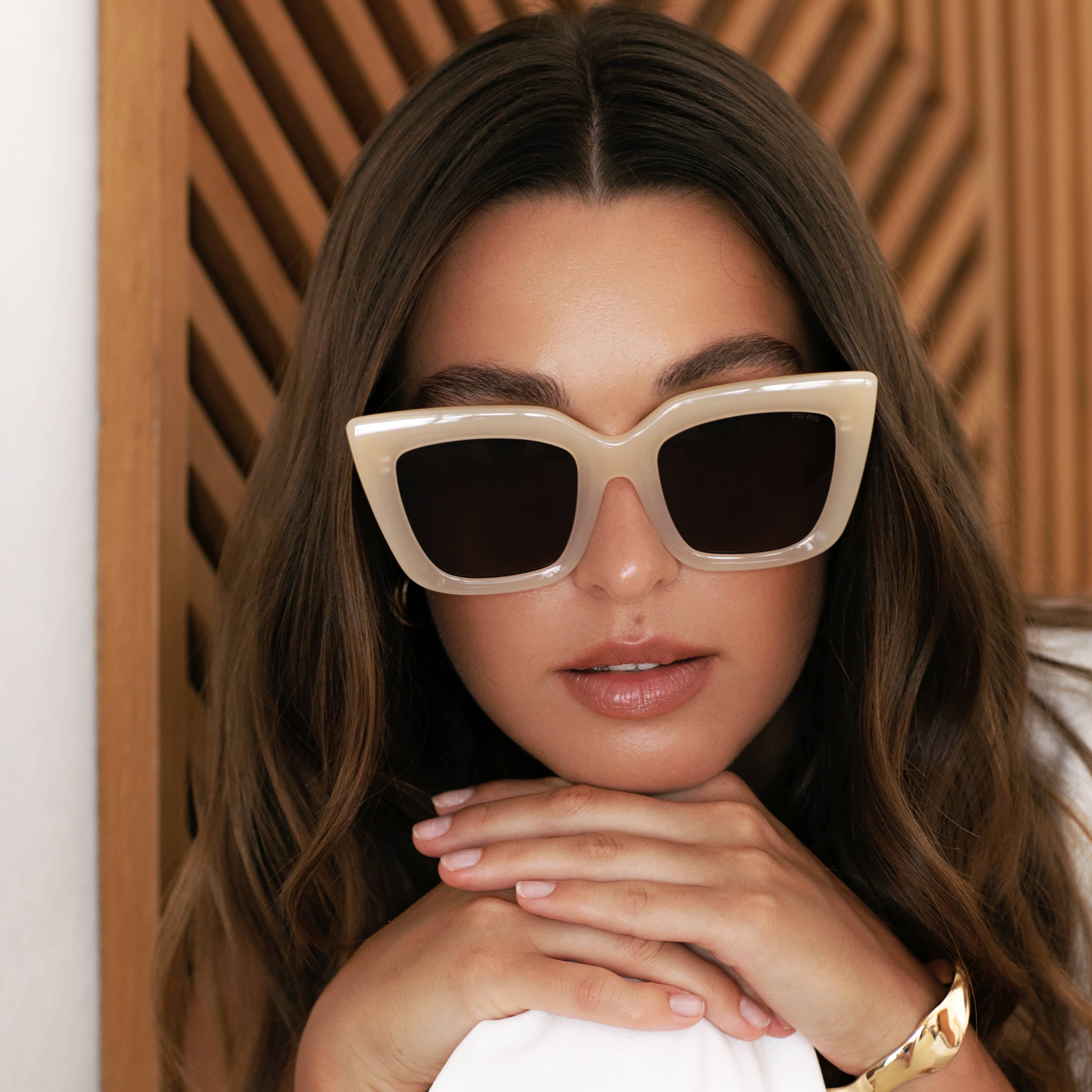 Portofino Oversized Cat Eye Sunglasses: Tan