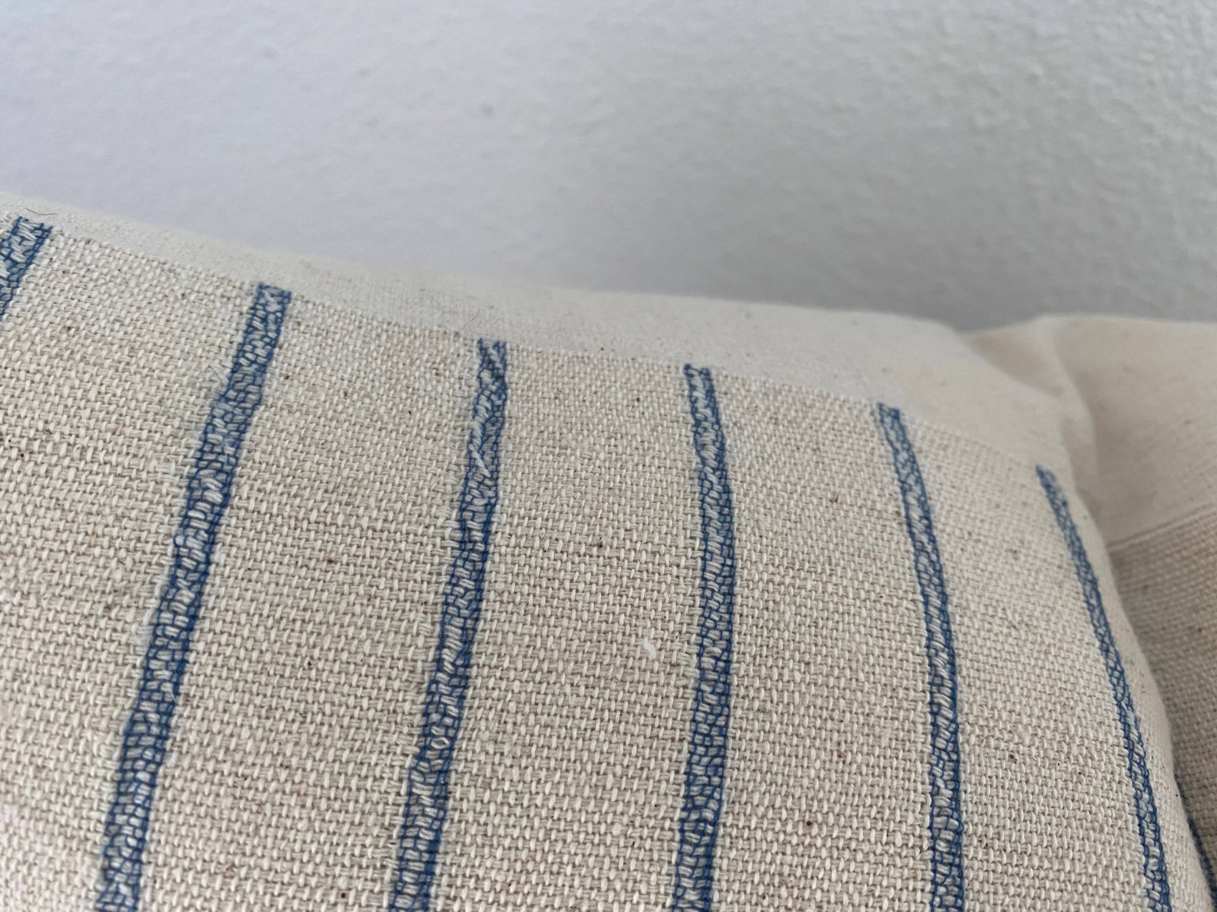 Shea Lumbar Pillow
