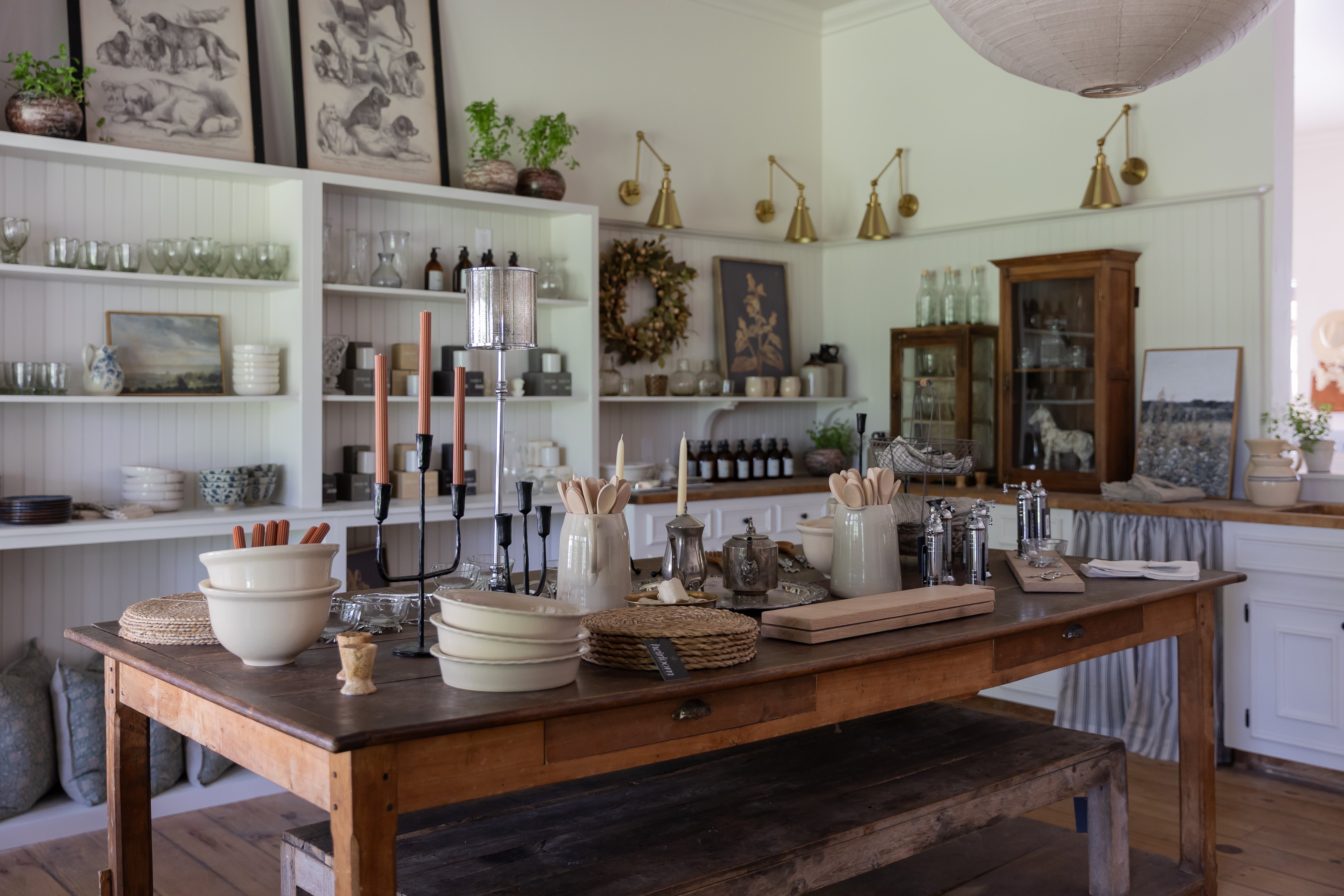 Antique Kitchen Island: Weathered Brown