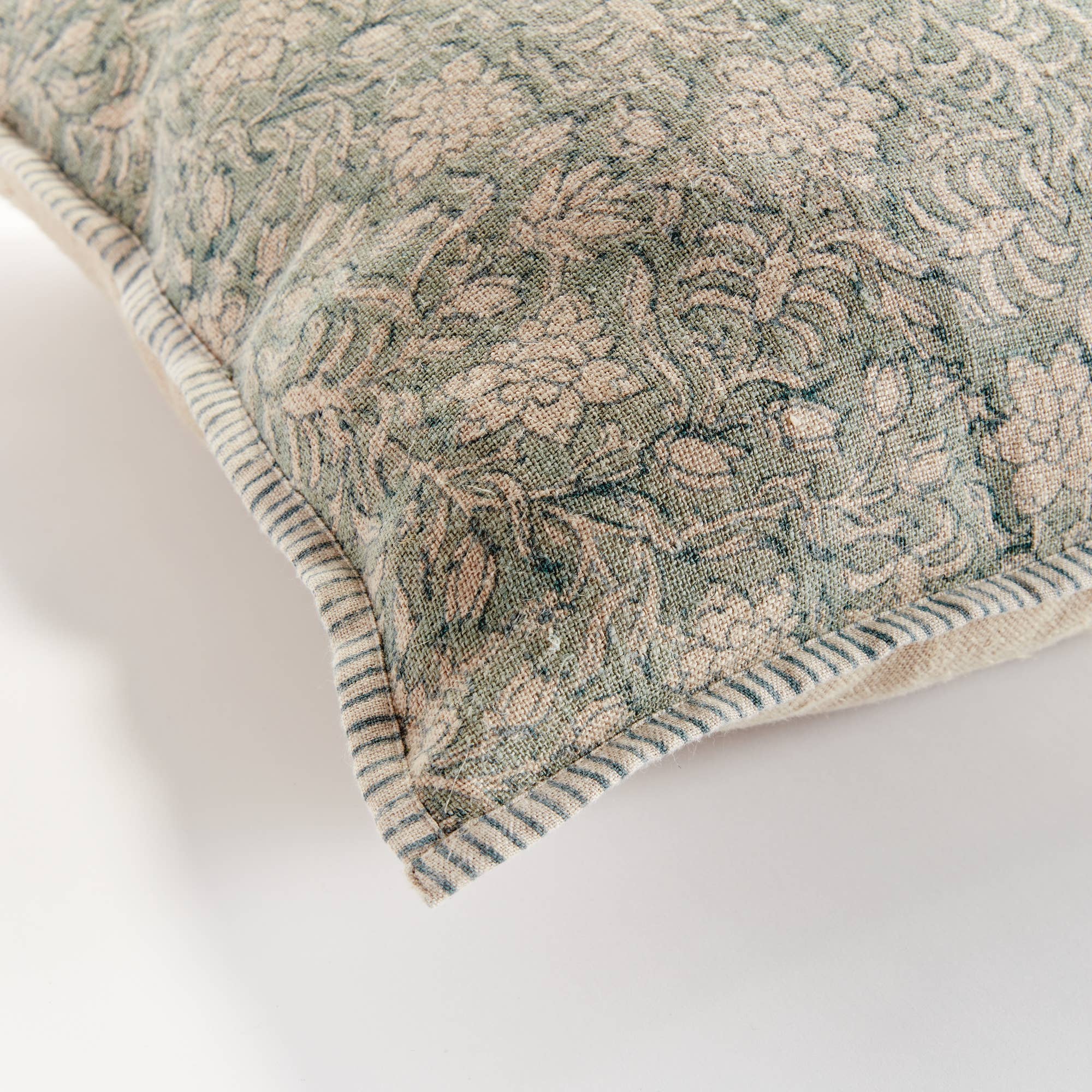 Henriella European Linen Throw Pillow