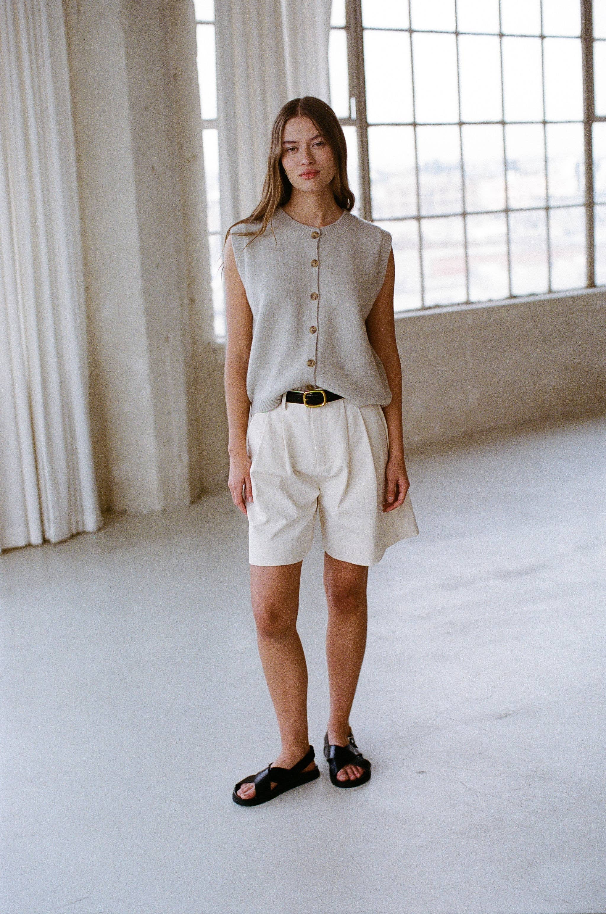 Woven Cotton Pleated Shorts: Sand