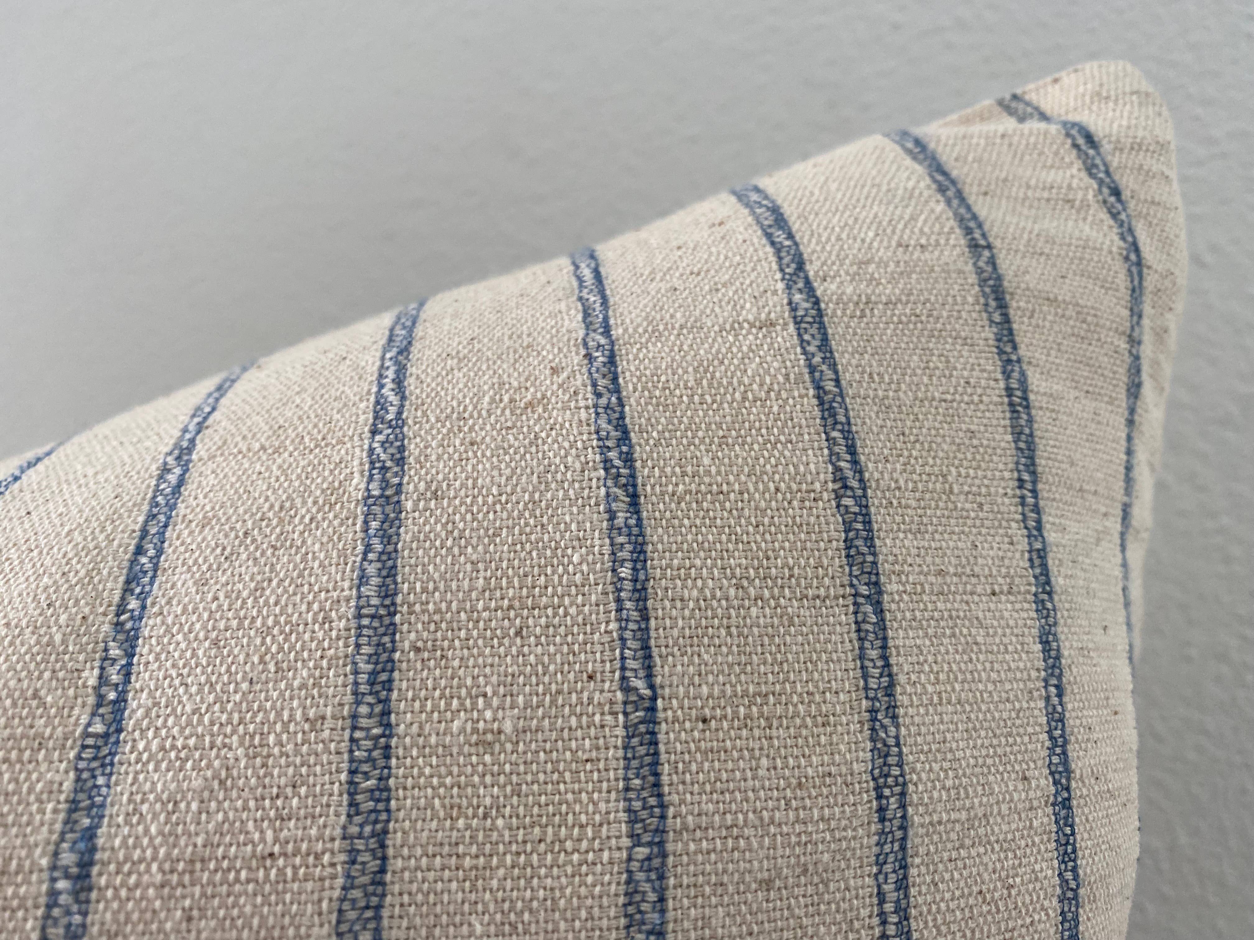 Shea Lumbar Pillow
