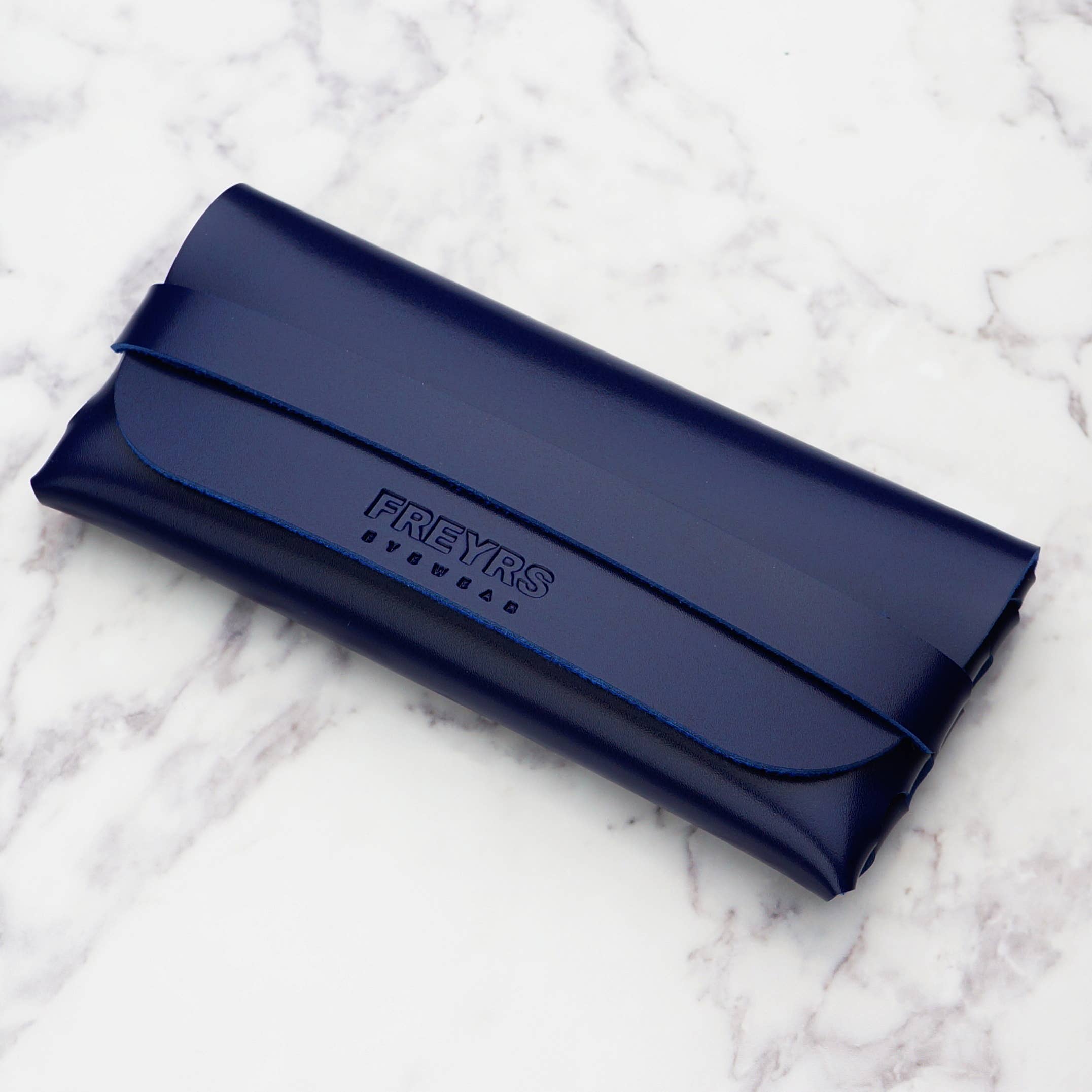 Bon Chic Oversized Square Sunglasses: Black